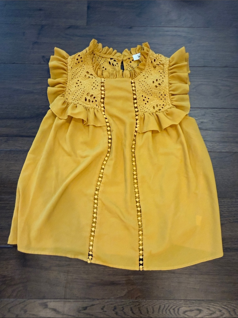 love J Mustard Yellow Eyelet Sleeveless Ruffle Top Size Large - C58-031